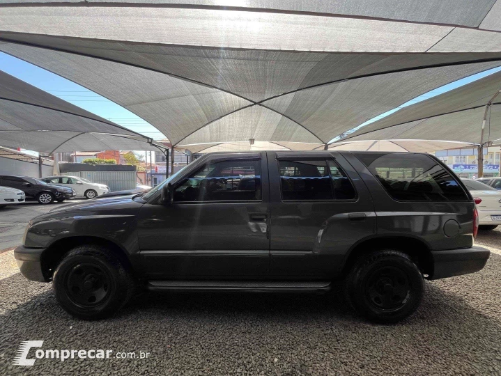 BLAZER 2.4 MPFI ADVANTAGE 4X2 8V GASOLINA 4P MANUAL