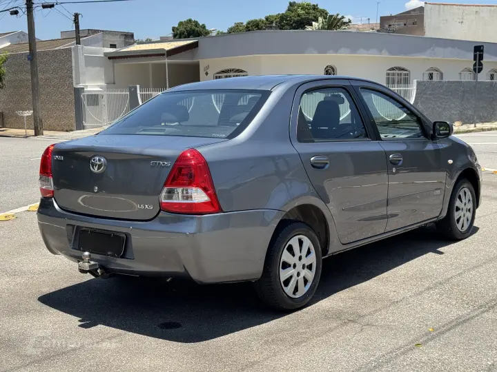 ETIOS 1.5 XS Sedan 16V