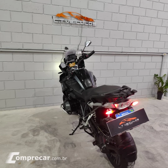 GS 1250 TRIPLEBLACK