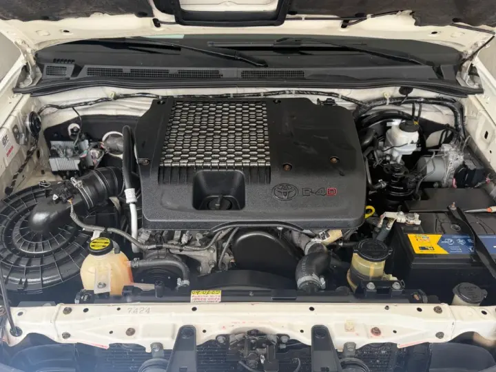Hilux SW4 SRV D4-D 4x4 3.0 TDI Dies. Aut