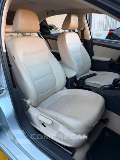 JETTA Comfortline 1.4 TSI 16V 4p Aut.