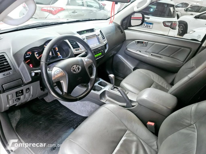 HILUX 2.7 VVT-I CD SRV 4X2
