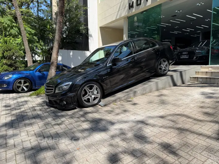 C 63 AMG 6.3 Sedan V8