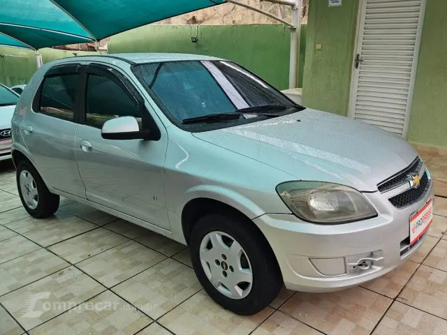 CELTA - 1.0 MPFI LT 8V 4P MANUAL