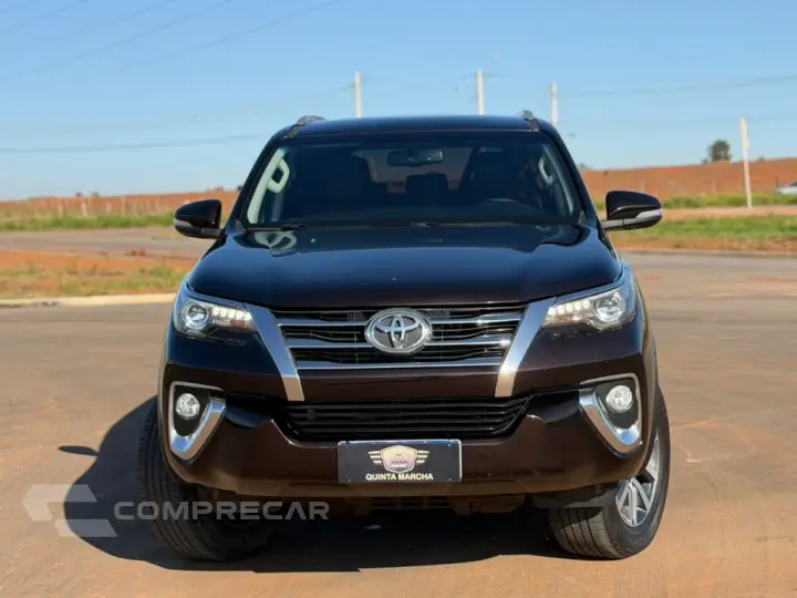 HILUX SW4 2.8 SRX 4X4 7 LUGARES 16V TURBO INTERCOOLER DIESEL