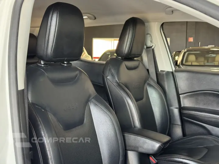 Compass 2.0 16V 4P LONGITUDE FLEX AUTOMÁTICO