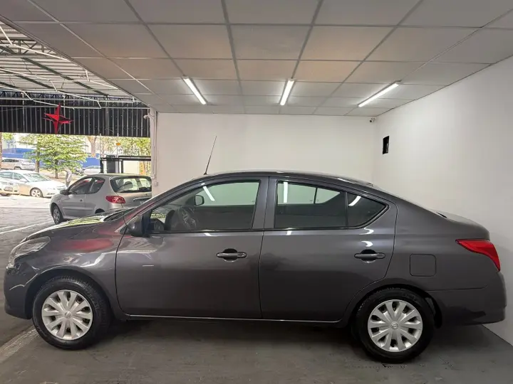 VERSA 1.0 12V FlexStart 4p Mec.