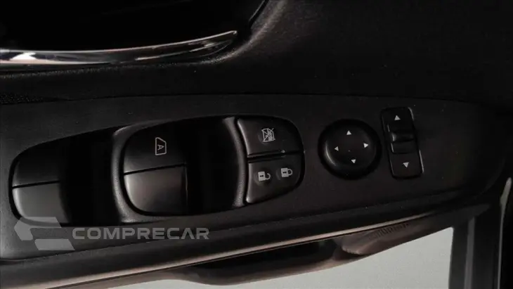 KICKS PLAY 1.6 16V FLEXSTART SENSE XTRONIC