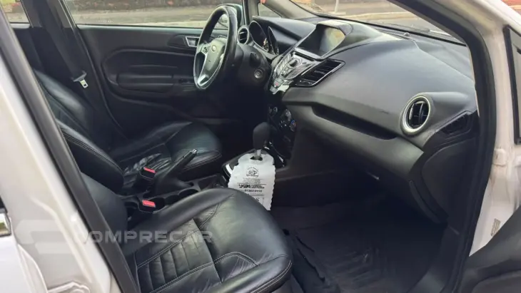 Fiesta Sedan 1.6 4P FLEX TITANIUM POWERSHIFT AUTOMÁTICO