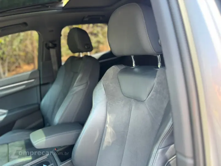 Q3 1.4 TFSI Black S Tronic