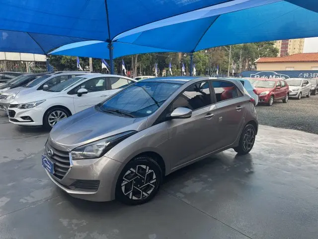 HB20 - 1.0 COMFORT PLUS 12V 4P MANUAL