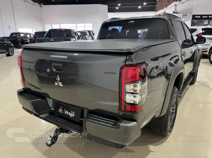L200 TRITON 2.4 16V Turbo Sport Outdoor GLS CD 4X4