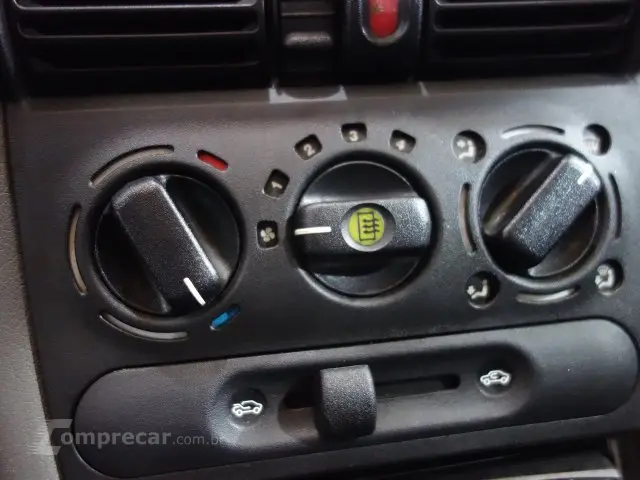 CLASSIC - 1.0 MPFI LS 8V 4P MANUAL