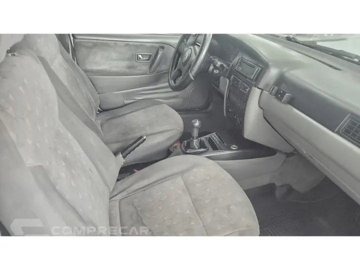 SANTANA 1.8 MI 8V GASOLINA 4P MANUAL
