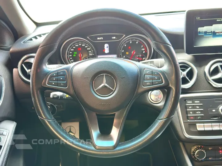 GLA 200 1.6 CGI FLEX STYLE 7G-DCT