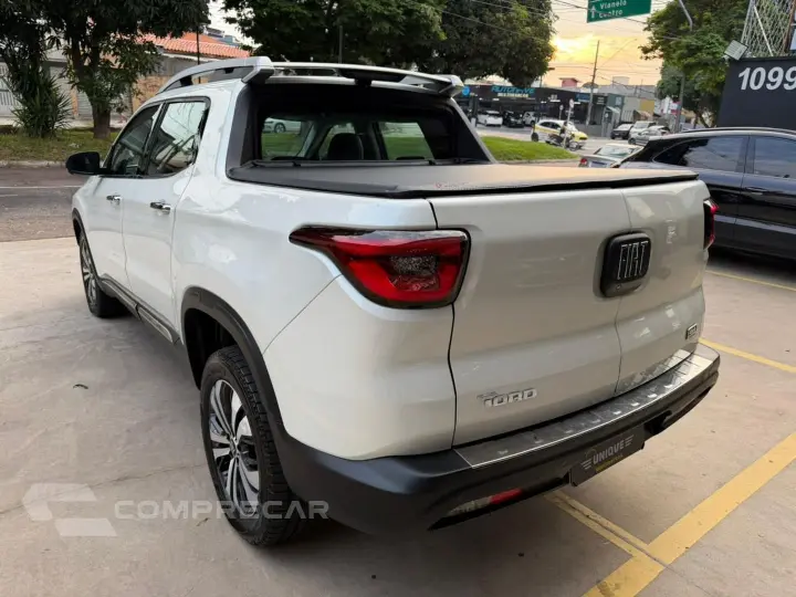 Toro 2.0 16V Turbo Diesel Volcano 4Wd At9