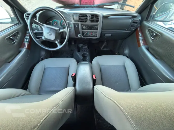 S10 2.4 FLEX EXECUTIVE CABINE DUPLA