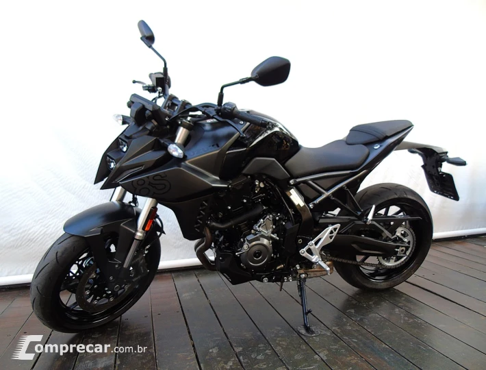 SUZUKI GSX-8S