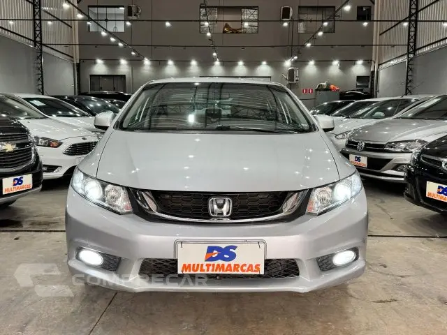 CIVIC - 1.8 LXS 16V 4P AUTOMÁTICO
