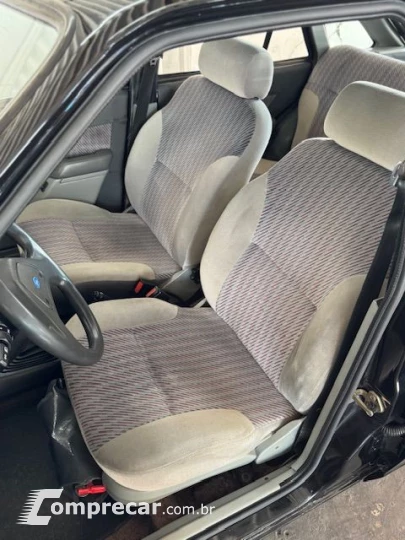 Escort Guarujá 1.8 4p