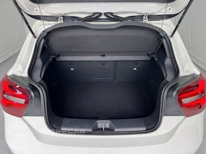 A 200 1.6 CGI 7g-dct