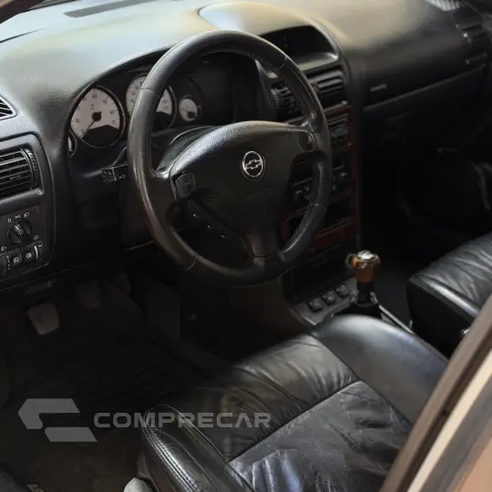 ASTRA 2.0 MPFI Elite Sedan 8V