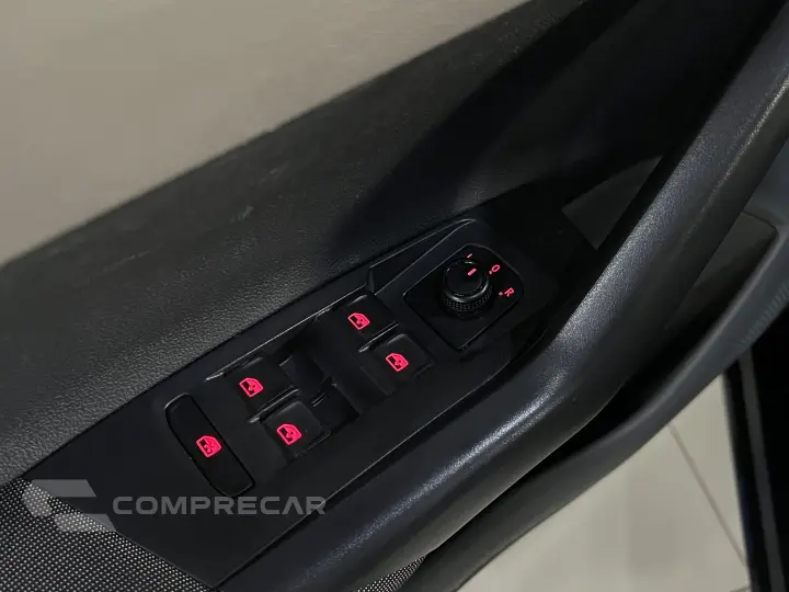 POLO 1.0 200 TSI COMFORTLINE AUTOMÁTICO