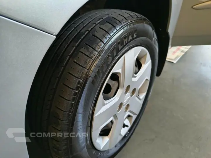SPIN 1.8L AT