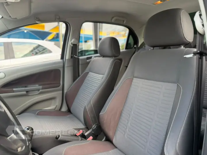 VOYAGE COMF/Highli. 1.6 T.Flex 8V 4p
