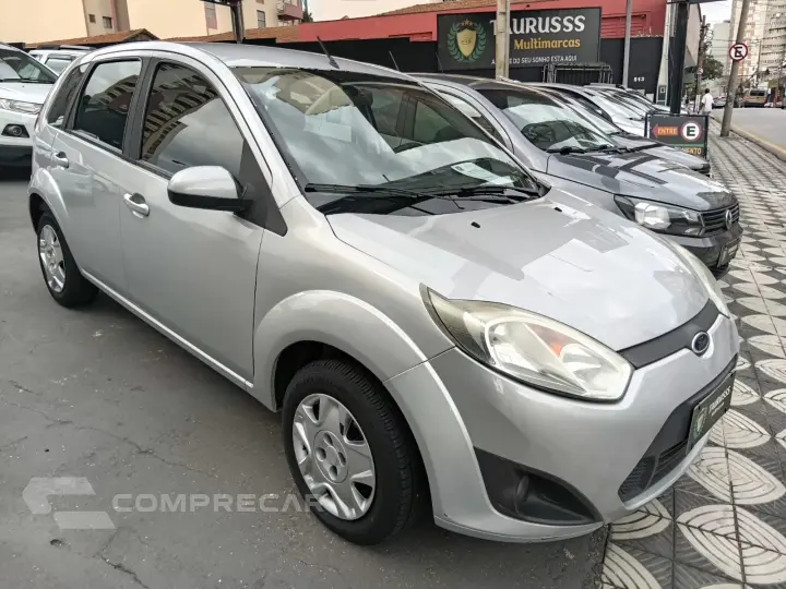 FIESTA 1.6 MPI Class Hatch 8V