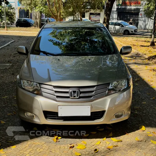 CITY 1.5 DX Sedan 16V