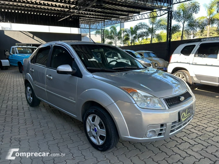FIESTA 1.6 MPI Class Sedan 8V