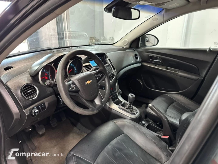 Cruze Hatch 1.8 16V 4P LT SPORT FLEX
