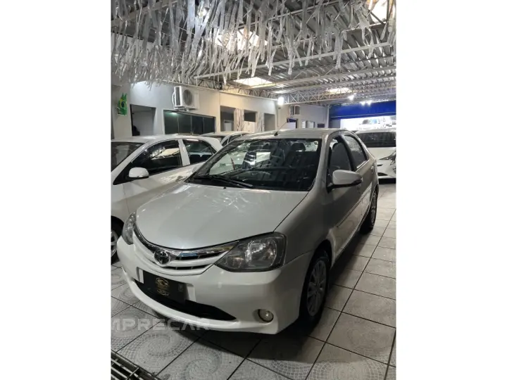 ETIOS 1.5 XLS SEDAN 16V FLEX 4P MANUAL