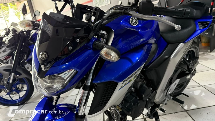 FZ25 ABS