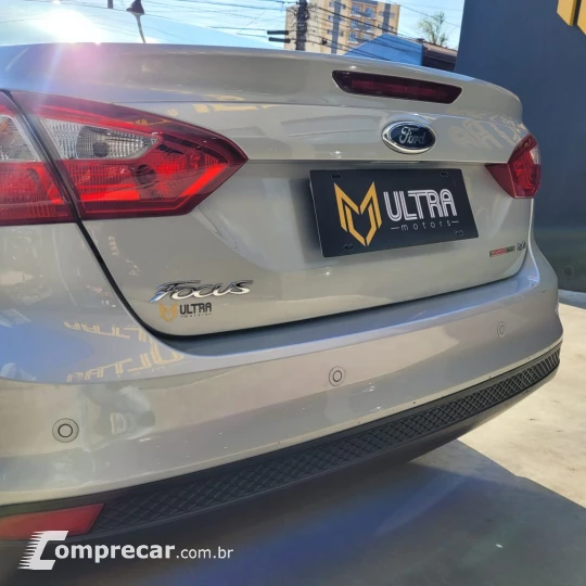 Focus Sedan 2.0 16V/2.0 16V Flex 4p Aut.