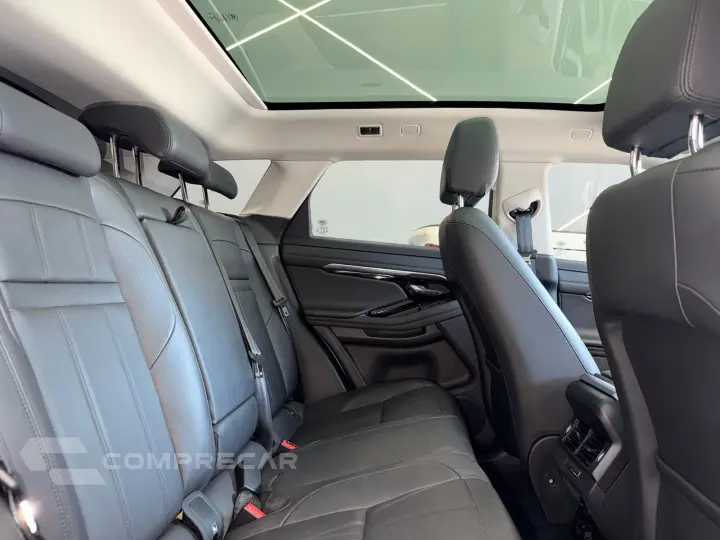 Evoque 2.0 SE