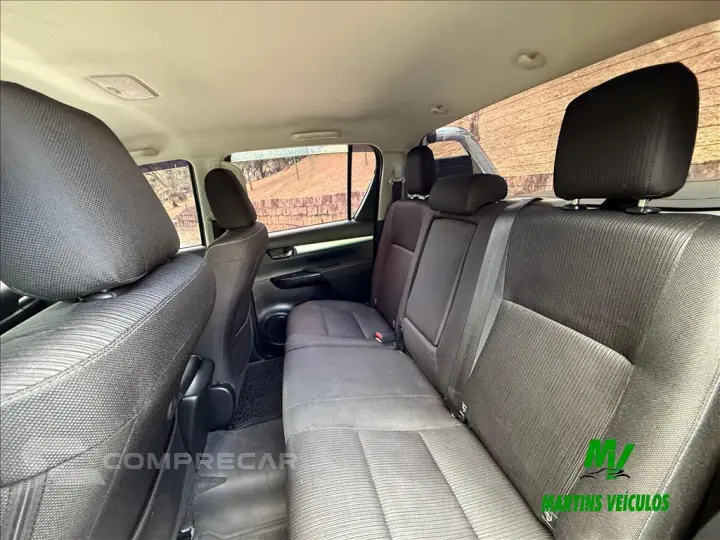 HILUX 2.8 D-4D TURBO DIESEL CD SR 4X4 AUTOMÁTICO