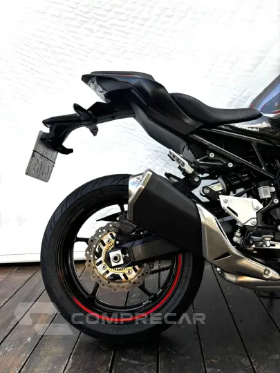 KAWASAKI Z900