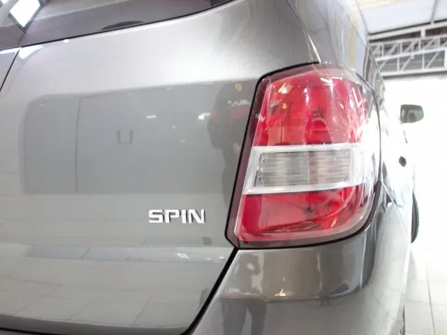 SPIN - 1.8 ADVANTAGE 8V 4P AUTOMÁTICO