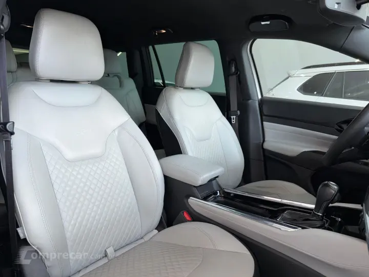 COMMANDER 1.3 T270 Turbo Limited