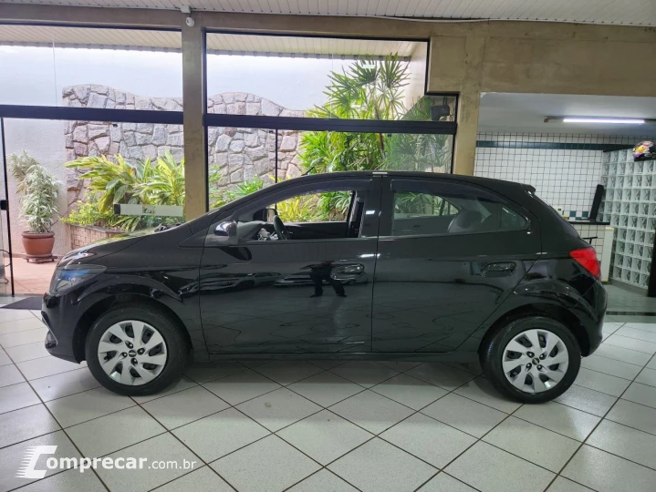 Onix Hatch 1.4 4P FLEX LT