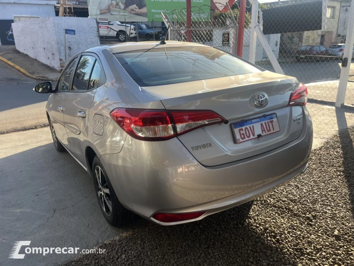 Yaris Sedan 1.5 16V 4P FLEX XS MULTIDRIVE AUTOMÁTICO CVT