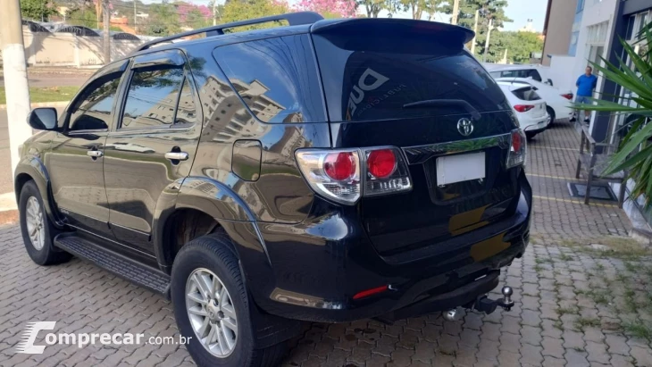 Hilux SW4 3.0 16V 4P SRV 4X4 7 LUGARES TURBO DIESEL AUTOMÁTI