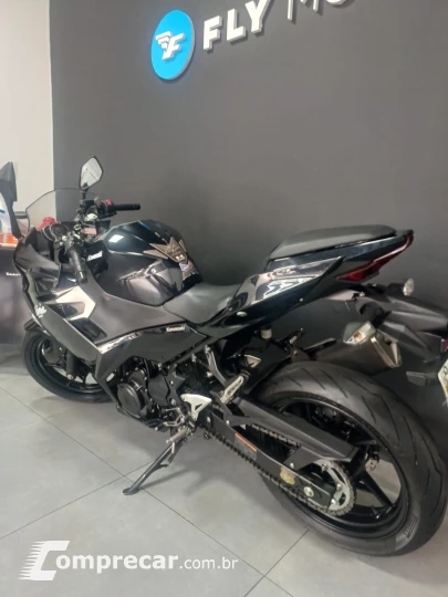 NINJA 400