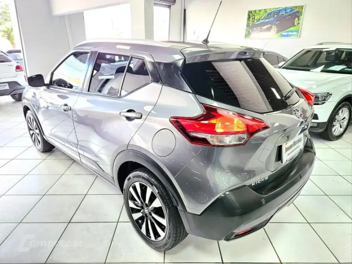 KICKS 1.6 16V SV Limited