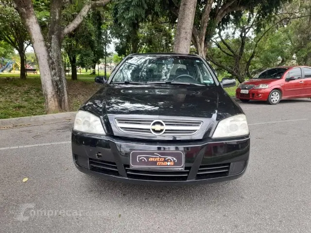 ASTRA SEDAN - 2.0 MPFI ADVANTAGE SEDAN 8V 4P AUTOMÁTICO