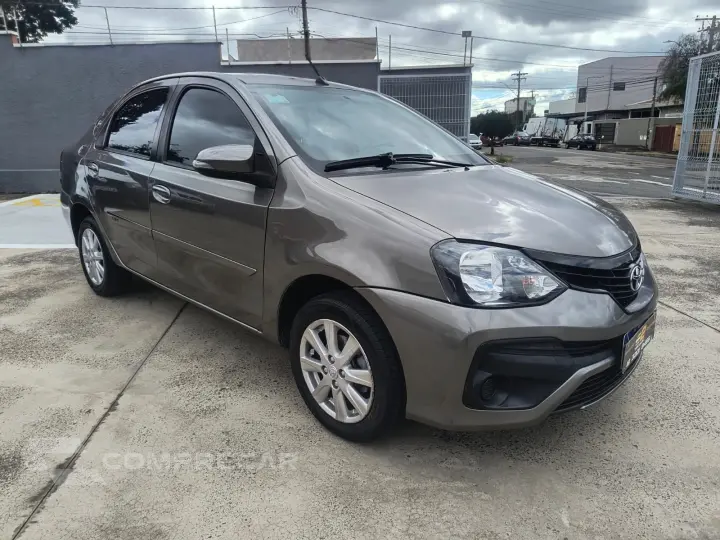 ETIOS 1.5 X Plus Sedan 16V