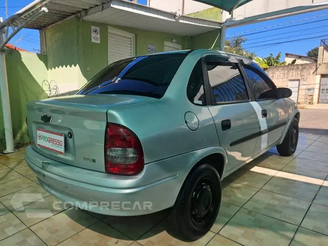 CLASSIC - 1.0 MPFI LIFE 8V 4P MANUAL