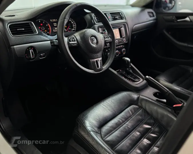 JETTA Highline 2.0 TSI 16V 4p Tiptronic